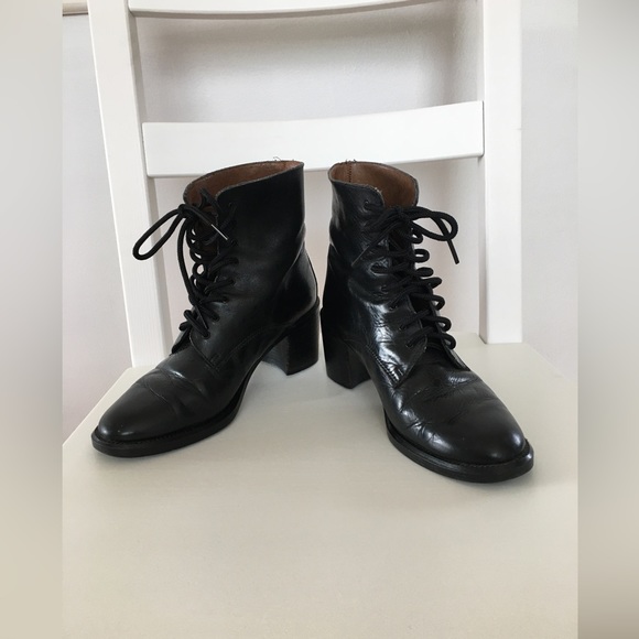 Vintage Transit black leather ankle boots - Picture 1 of 5